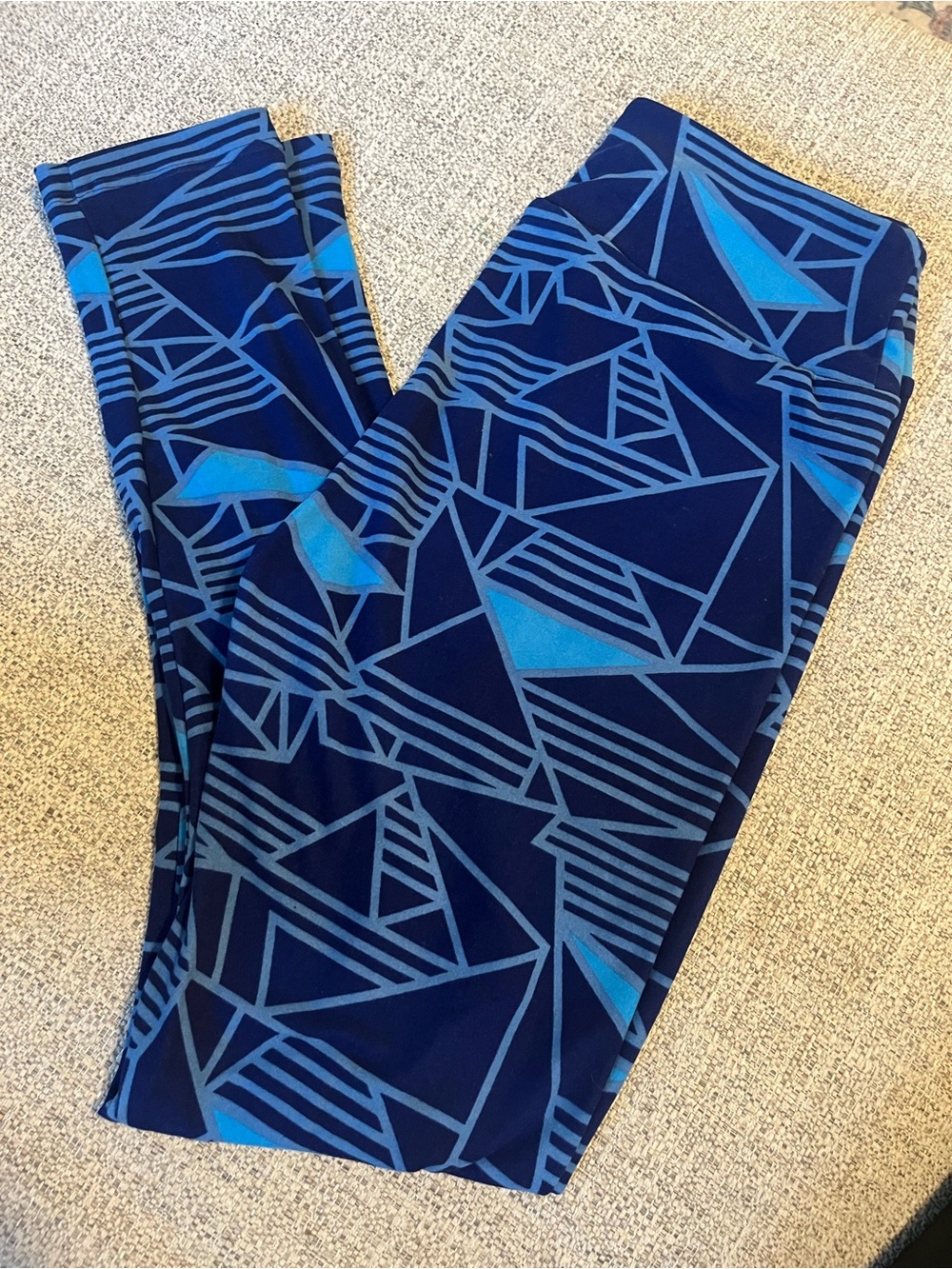 LuLaRoe Navy and Bright Blue Geometric Leggings